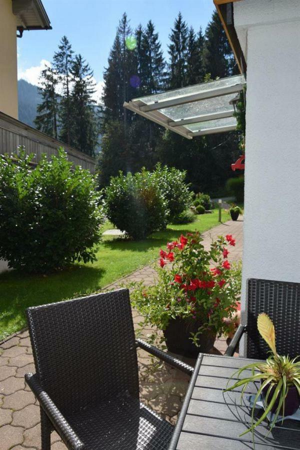 Haus Frainer Apartment Wald am Arlberg Exterior photo